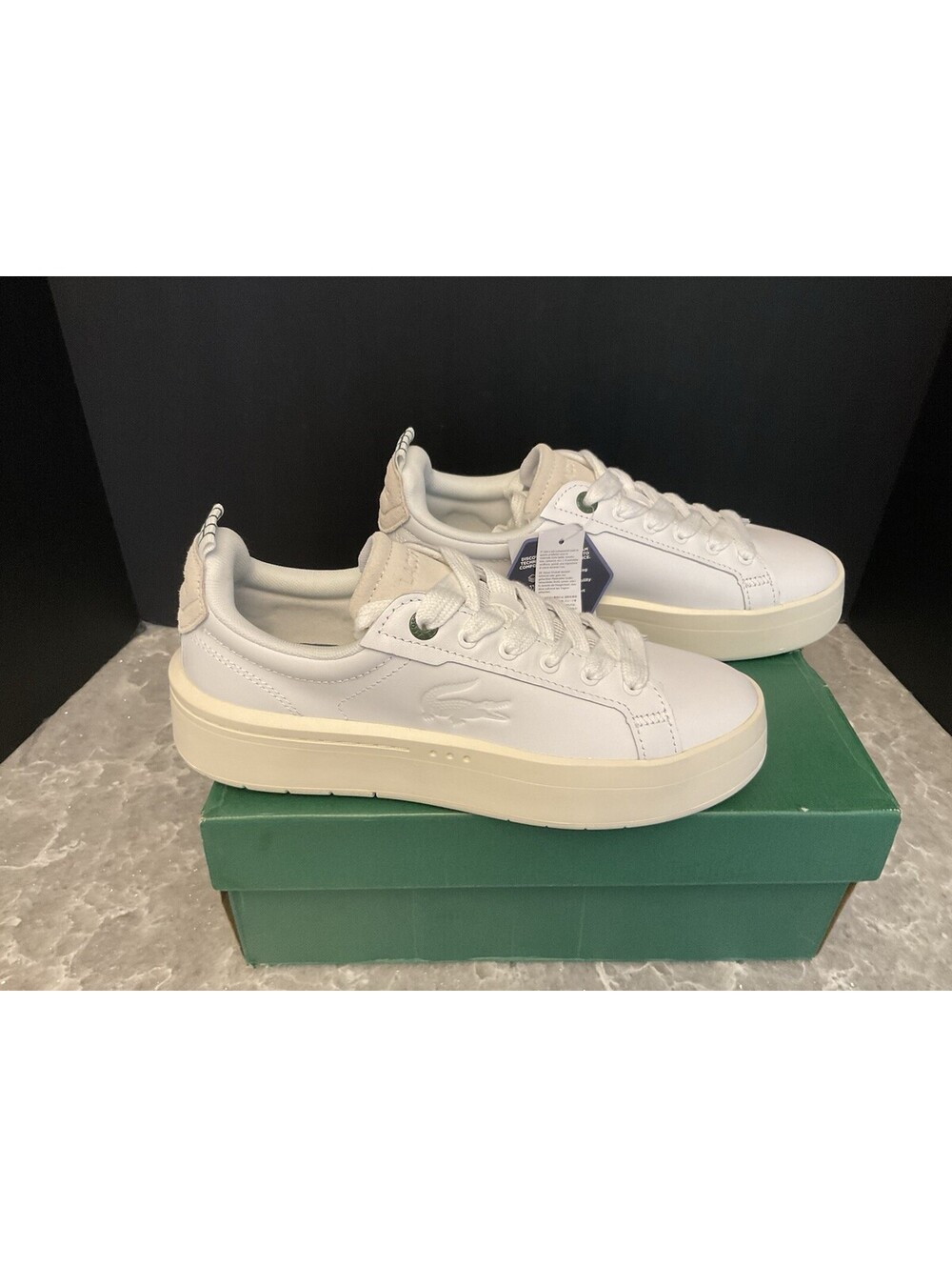 New! Womens Lacoste Carnaby Platform White/Off White Sneakers/Shoes. Size 7.5.